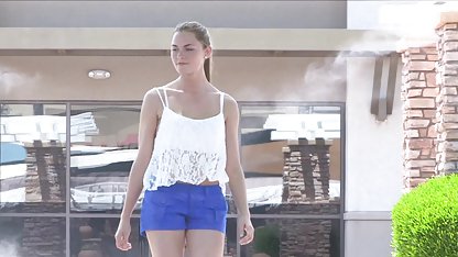 Sexy bojep jepang mom cewek apaan vaginanya dengan dildo panjang di